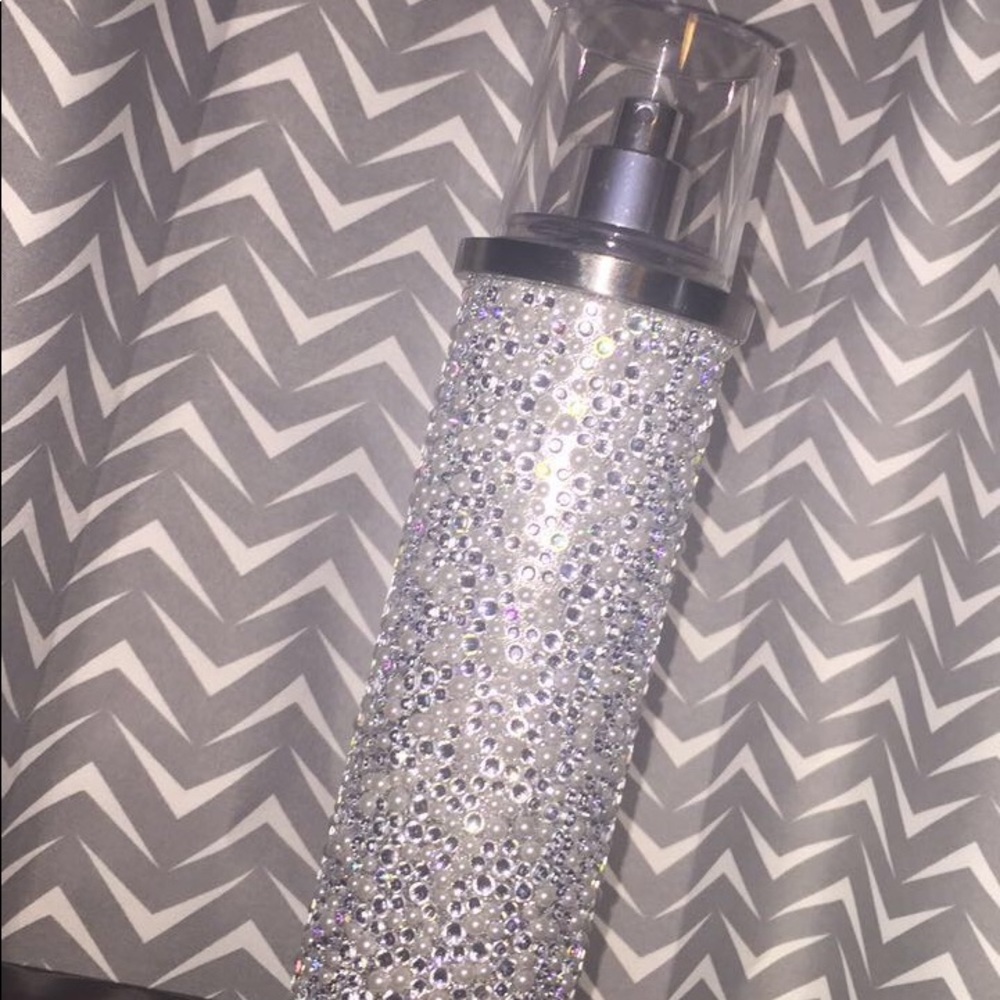perfume holder